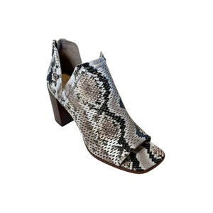 Vince Camuto Katnina Bootie Shootie Ankle Snake Faux Leather Women’s Size 7.5